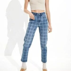 American Eagle Stretch Mom Straight Jeans